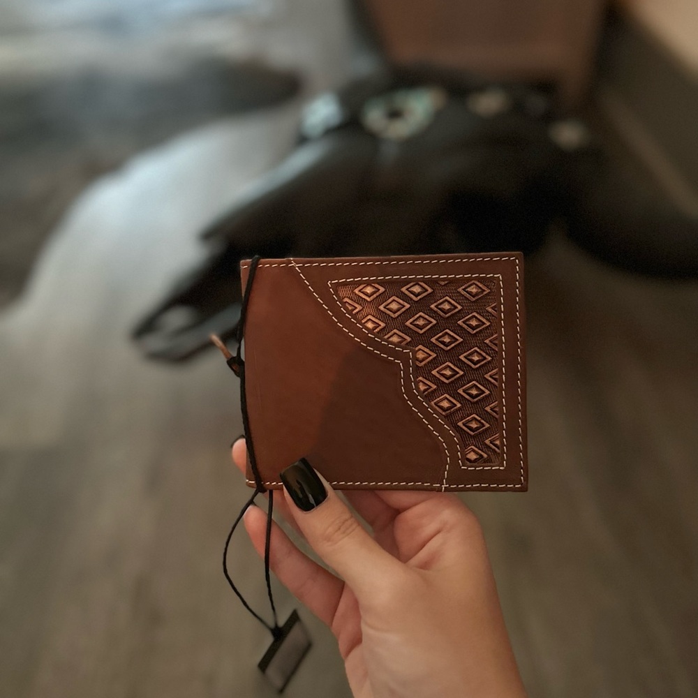 Men’s wallets - Picture 2 of 2